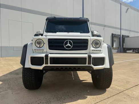 Used 2018 Mercedes-Benz G 550 Squared image 11