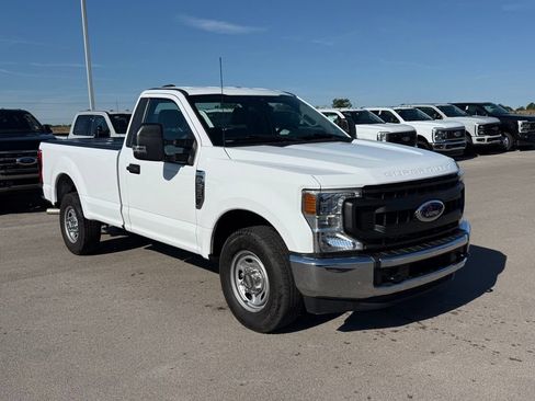 Used 2022 Ford F350 XL w/ Power Equipment Group RWD image 2
