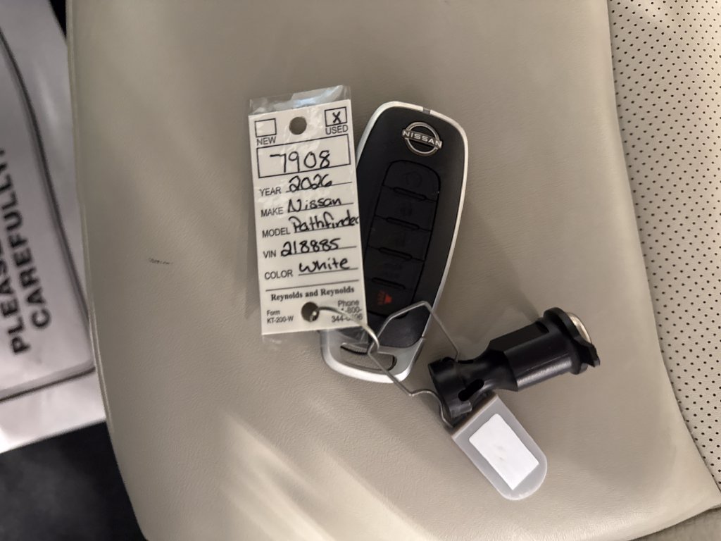 Used 2026 Nissan Pathfinder SL FWD image 25