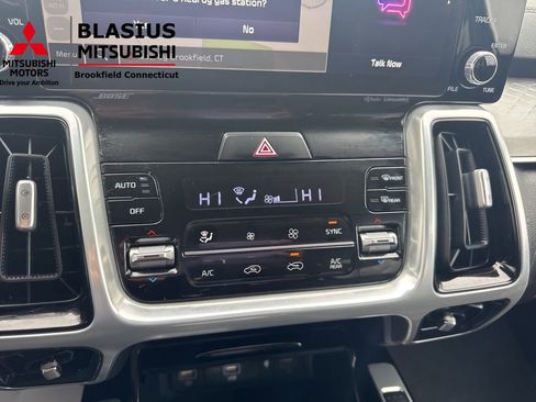 Used 2023 Kia Sorento SX Prestige image 30