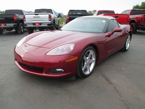 Used 2006 Chevrolet Corvette Convertible w/ Preferred Equipment Group image 8