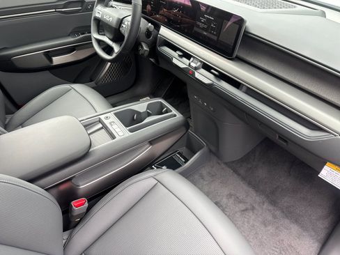 New 2026 Kia EV9 Light image 15