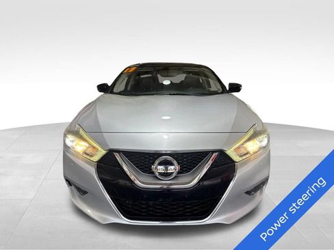 Used 2017 Nissan Maxima Platinum FWD image 2