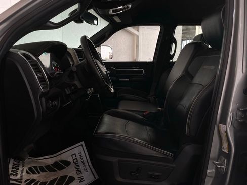 Used 2019 RAM 3500 Laramie RWD image 8