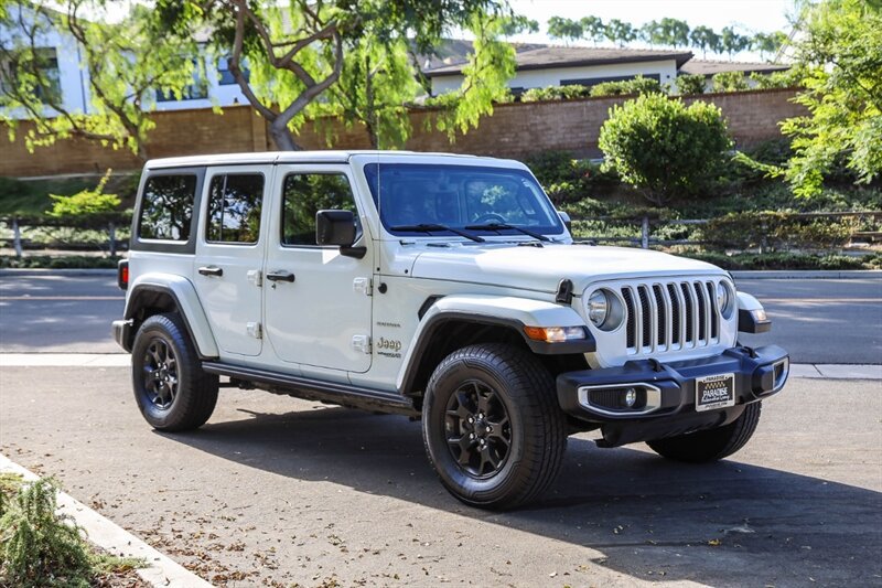Used 2018 Jeep Wrangler Unlimited Sahara AWD/4WD image 7