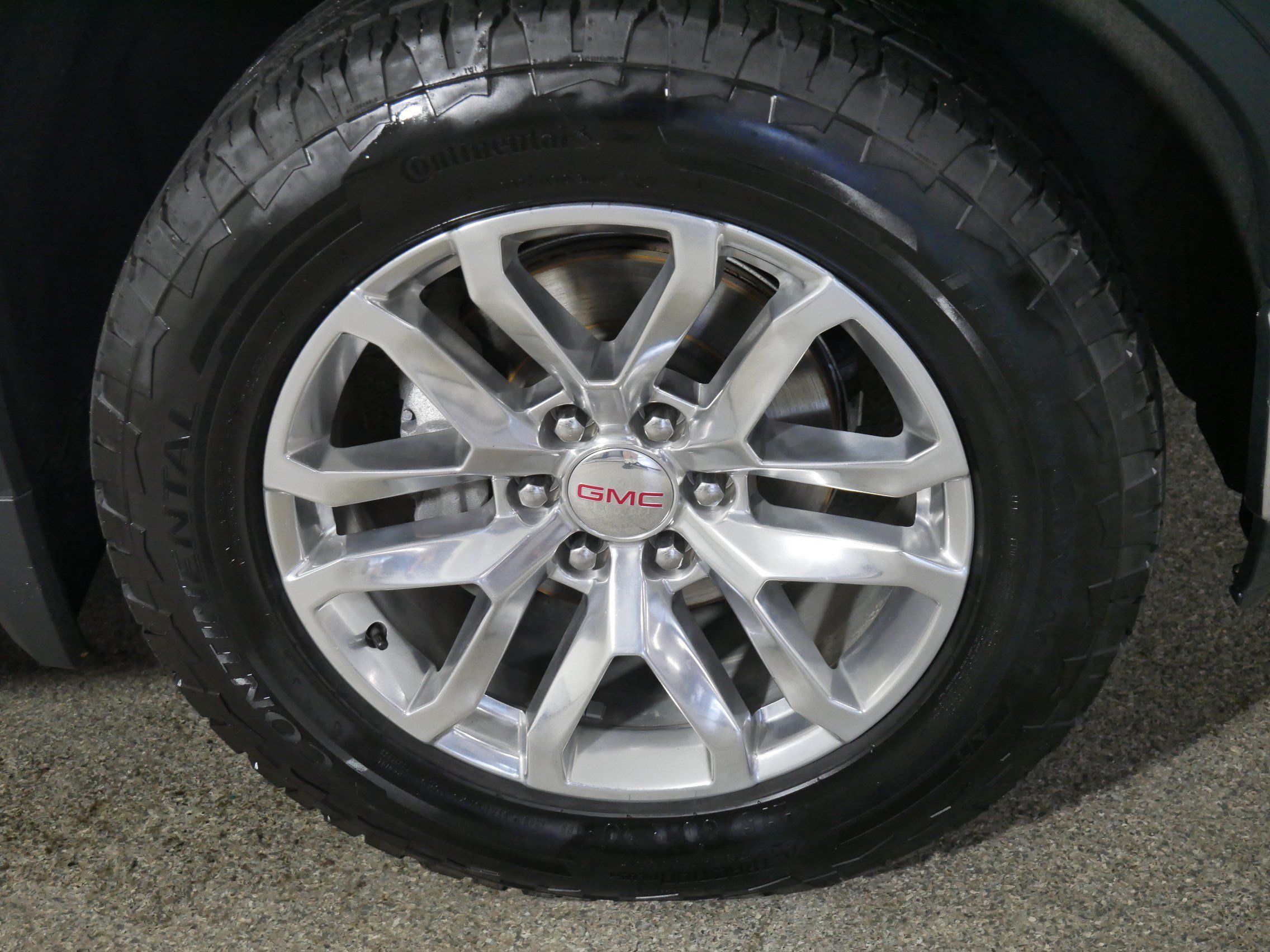 Used 2022 GMC Sierra 1500 SLT w/ SLT Premium Package AWD/4WD image 15