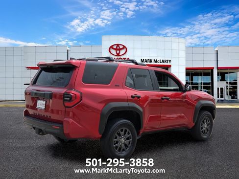 Used 2025 Toyota 4Runner SR5 AWD/4WD image 5