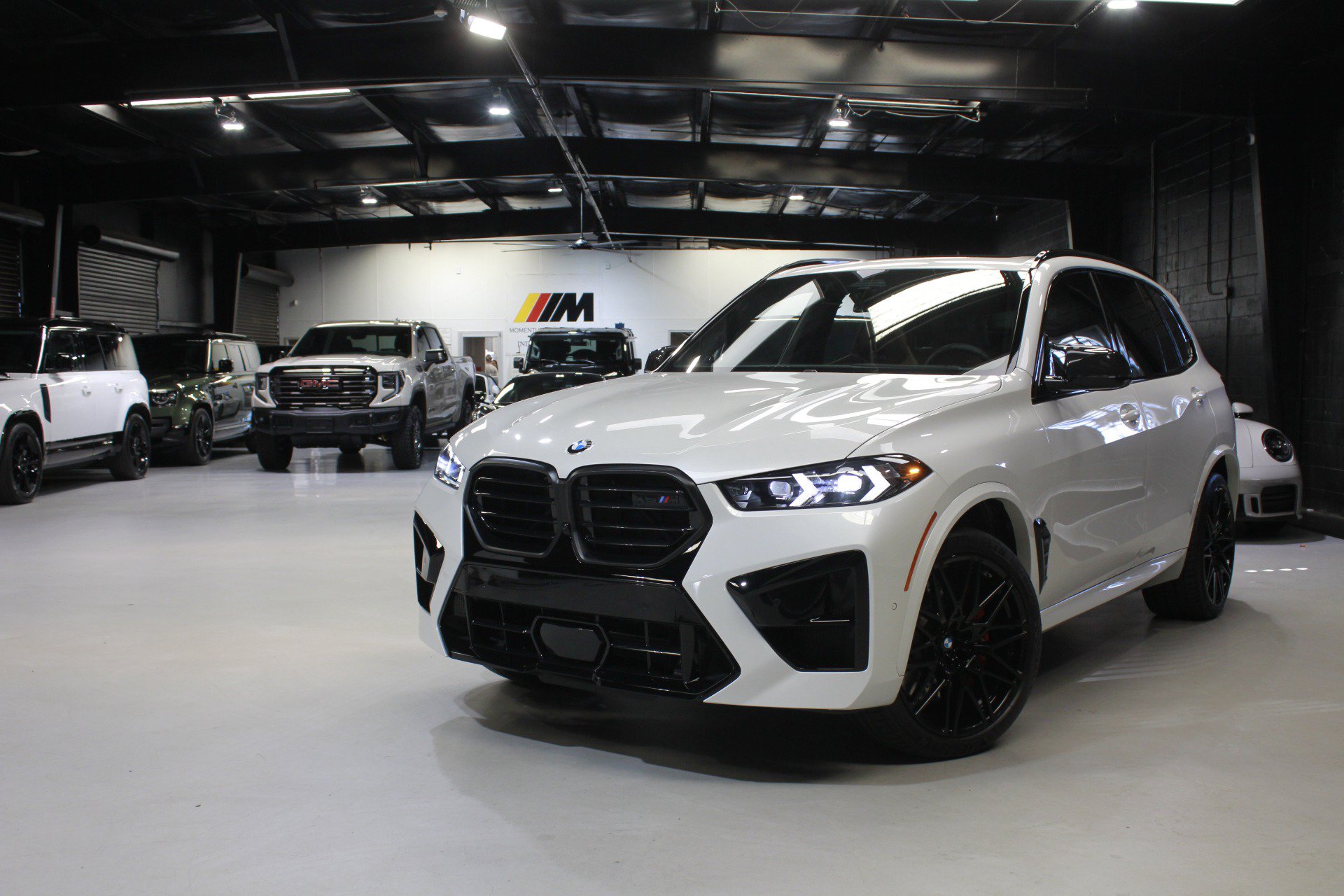 Used 2026 BMW X5 M Competition w/ Executive Package AWD/4WD image 4