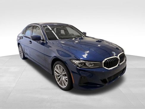 Used 2024 BMW 330i xDrive Sedan w/ Premium Package AWD/4WD image 7