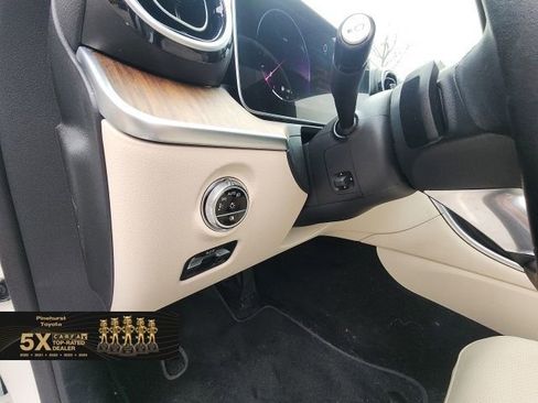 Used 2024 Mercedes-Benz C 300 Sedan image 57