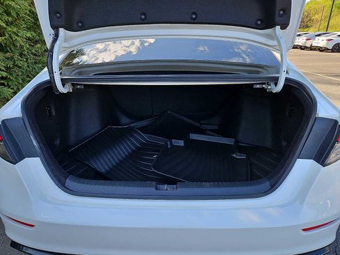 Used 2024 Honda Accord Sport image 31