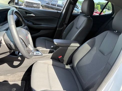 Used 2024 Buick Encore GX Preferred w/ Comfort Package AWD/4WD image 9