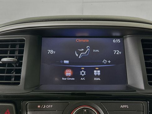 Used 2018 Nissan Pathfinder SV image 22