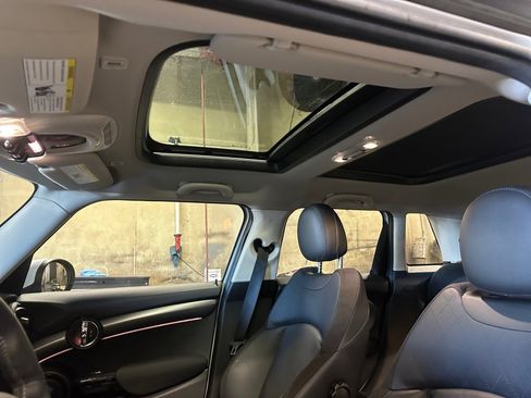 Used 2023 MINI Cooper S image 22