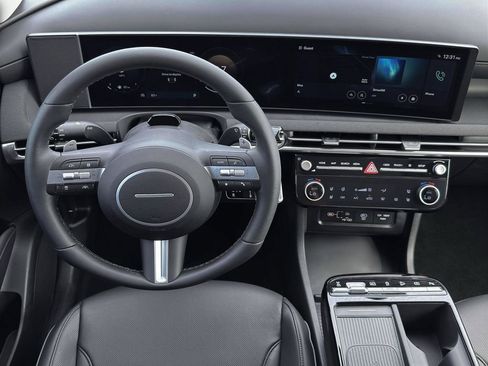 New 2026 Hyundai Tucson Limited image 17