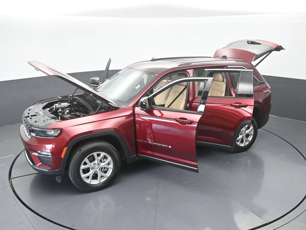 Used 2023 Jeep Grand Cherokee Limited w/ Trailer Tow Prep Group (B) RWD image 65