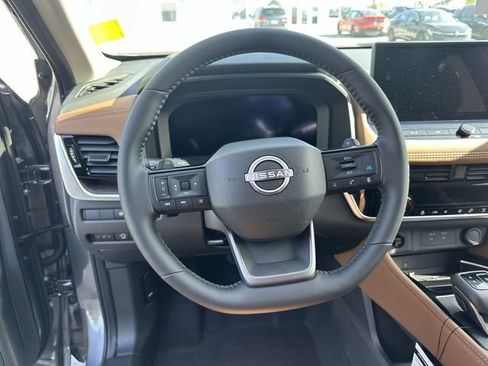 New 2026 Nissan Rogue Platinum AWD/4WD image 13