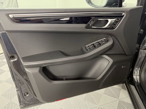 New 2025 Porsche Macan S image 14