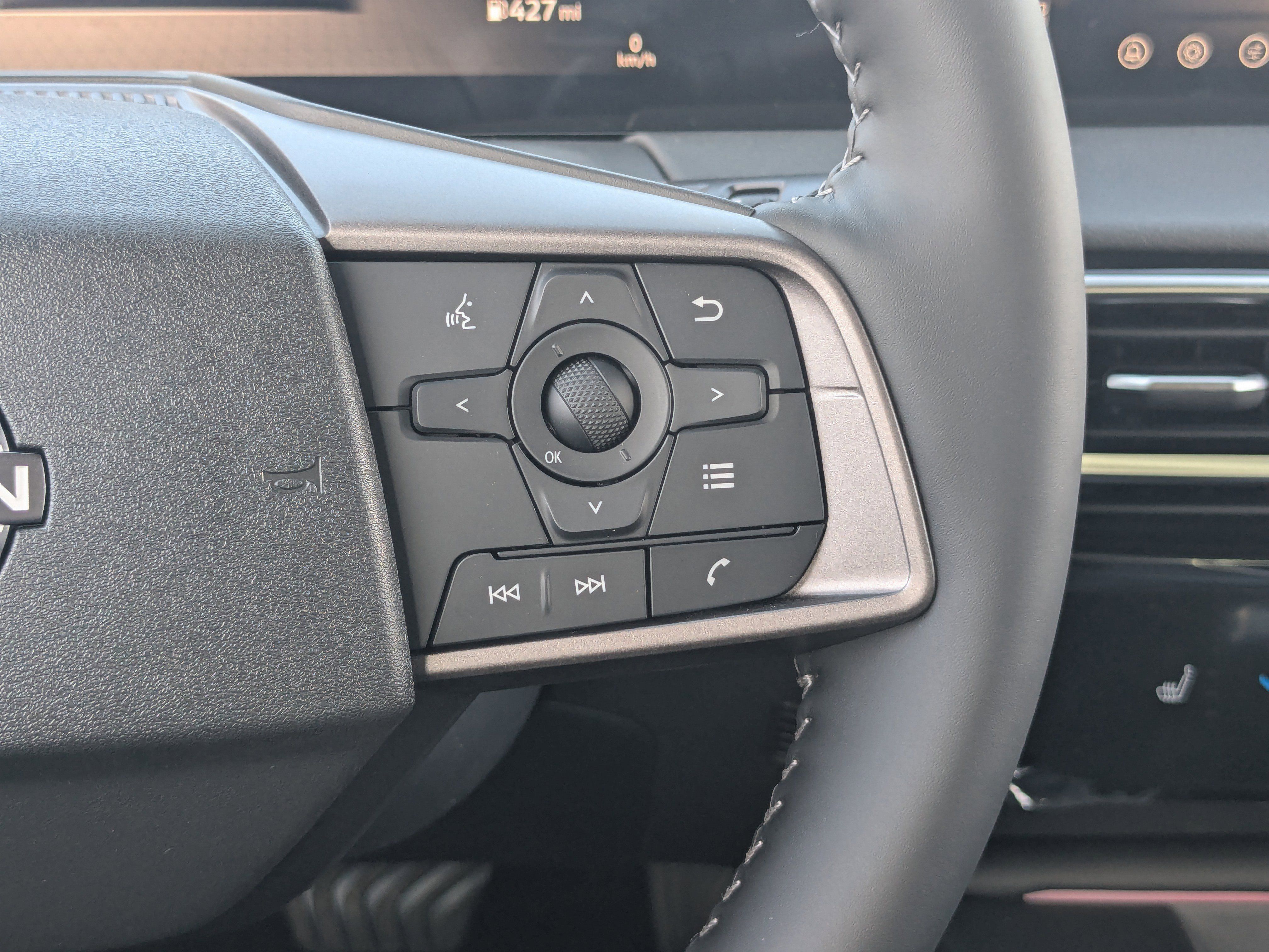 New 2026 Nissan Sentra SV w/ SV Convenience Package FWD image 15
