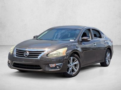 Used 2015 Nissan Altima 2.5 SV w/ Convenience Package