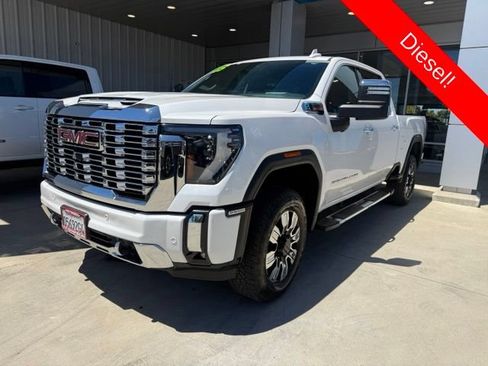 Certified 2025 GMC Sierra 2500 Denali w/ Max Trailering Package AWD/4WD image 1