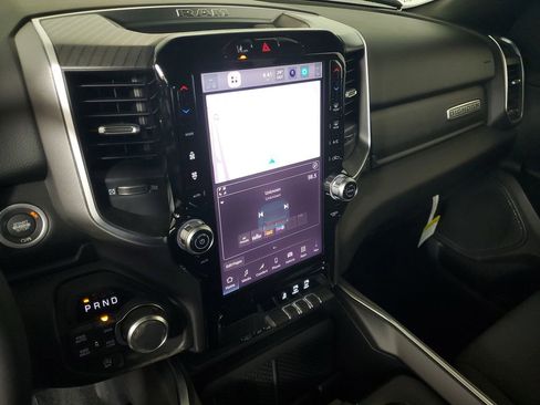 New 2026 RAM 1500 4x4 Crew Cab image 17