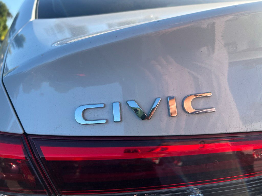Used 2022 Honda Civic EX image 6