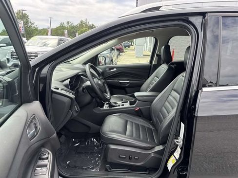 Used 2019 Ford Escape Titanium AWD/4WD image 17