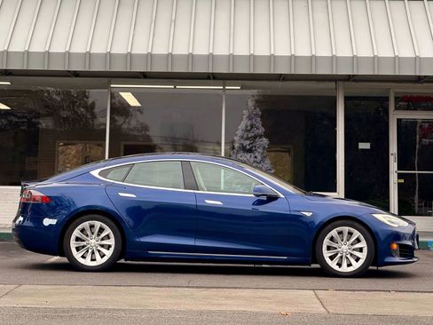 Used 2016 Tesla Model S 75D image 5