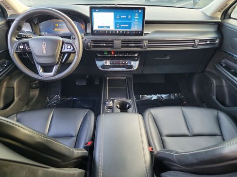 Used 2023 Lincoln Corsair AWD image 14