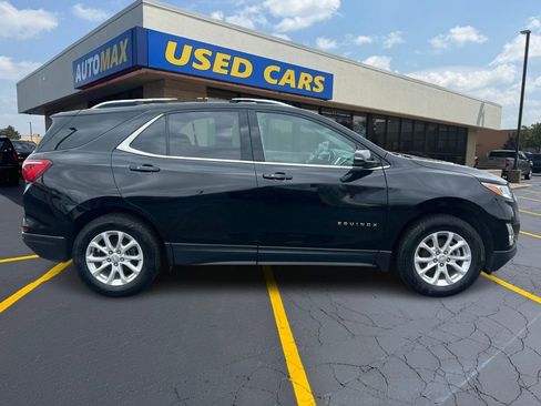 Used 2019 Chevrolet Equinox LT image 2