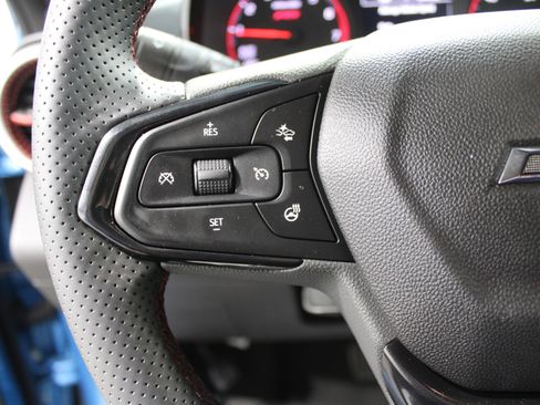 Used 2025 Chevrolet Trax RS image 10