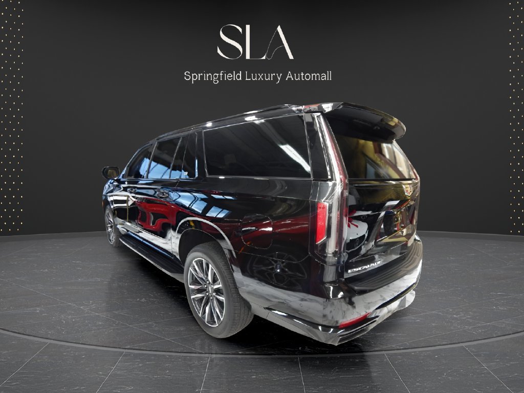 Used 2021 Cadillac Escalade ESV Sport AWD/4WD image 3