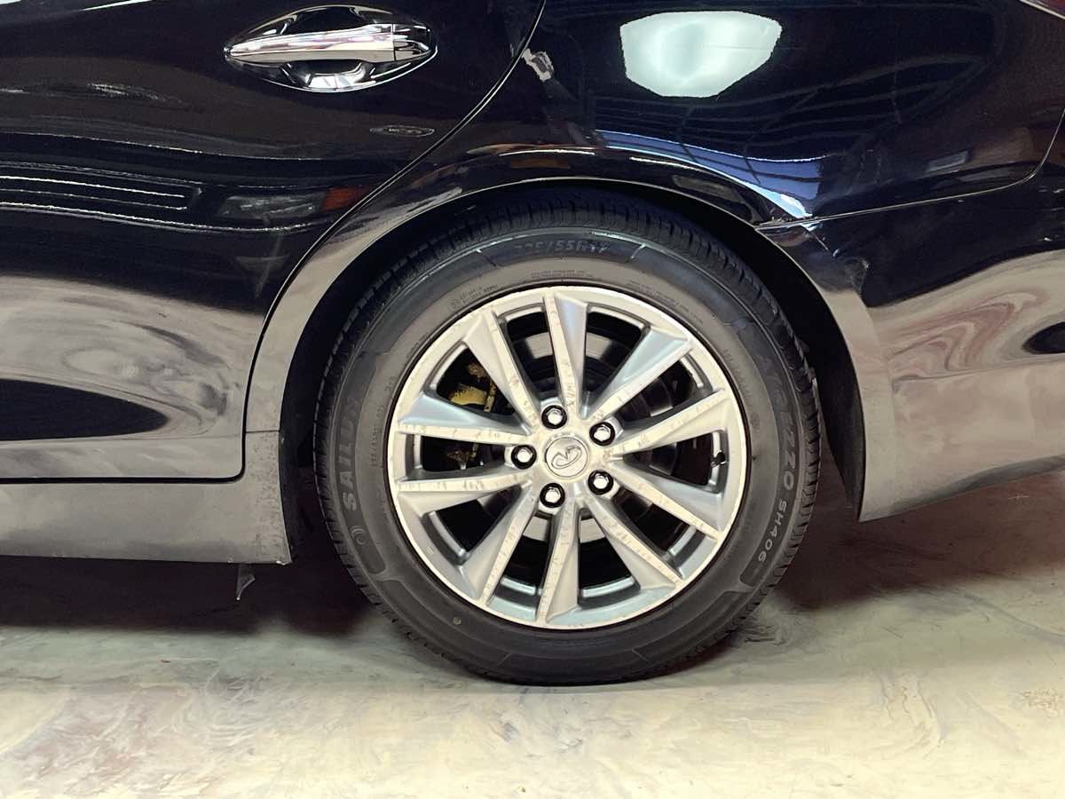 Used 2017 INFINITI Q50 2.0t w/ Moonroof Package AWD/4WD image 33