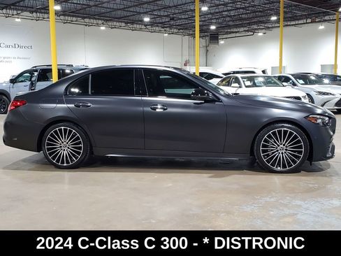 Used 2024 Mercedes-Benz C 300 Sedan image 5