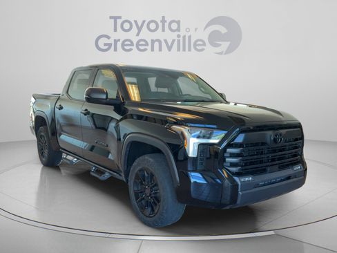 Used 2023 Toyota Tundra SR5 w/ SR5 Premium Package AWD/4WD image 8