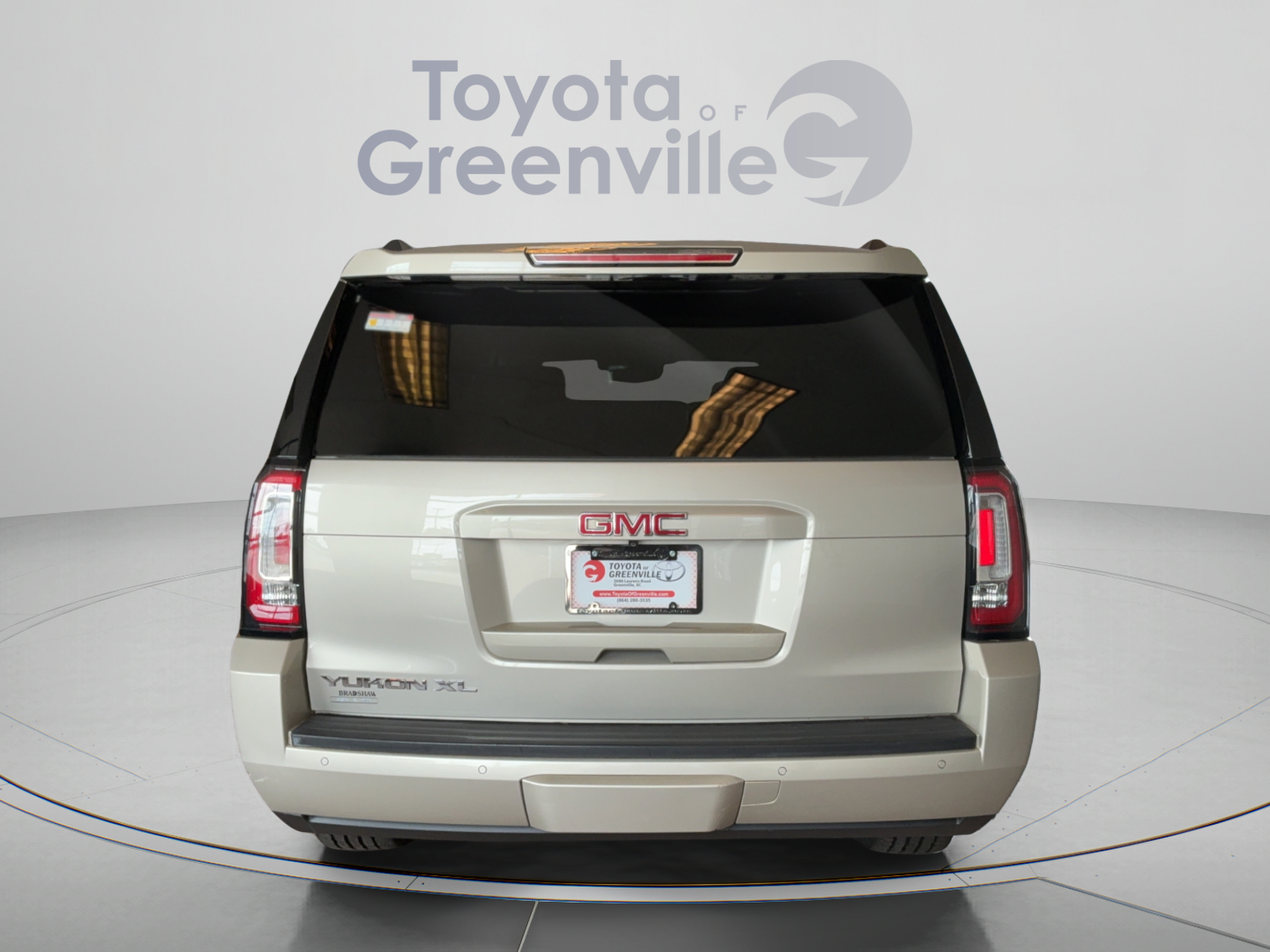 Used 2015 GMC Yukon XL SLT w/ HD Trailering Package RWD image 5