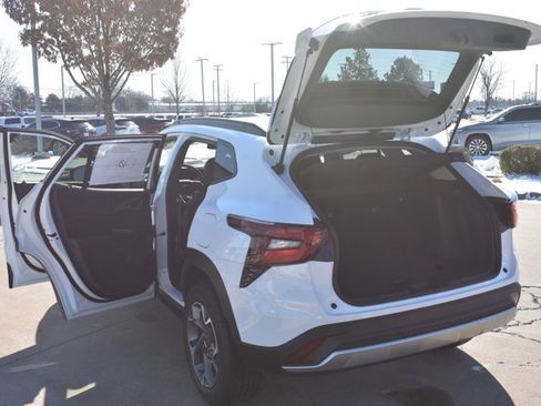 New 2026 Chevrolet Trax LT w/ Driver Confidence Package image 16