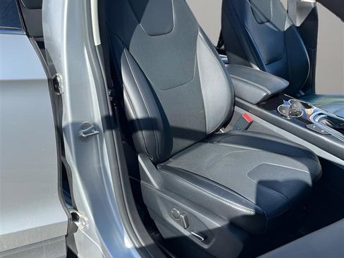 Used 2016 Ford Edge Titanium w/ Equipment Group 302A image 22