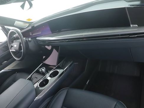 Used 2025 Cadillac Escalade IQ Sport 2 w/ LPO, ONYX Package image 31