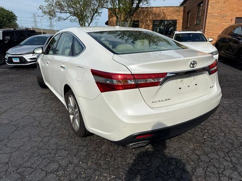 Used 2014 Toyota Avalon XLE Touring FWD image 4