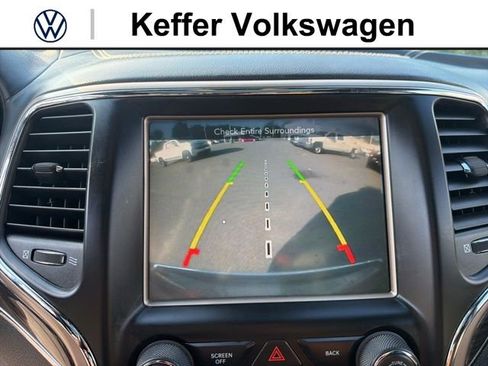 Used 2014 Jeep Grand Cherokee Overland w/ Advanced Technology Group AWD/4WD image 27