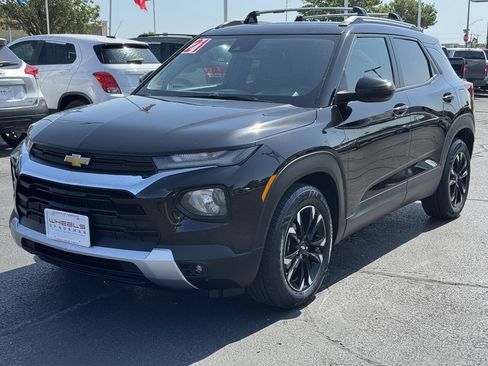 Used 2021 Chevrolet TrailBlazer LT w/ Convenience Package FWD image 9