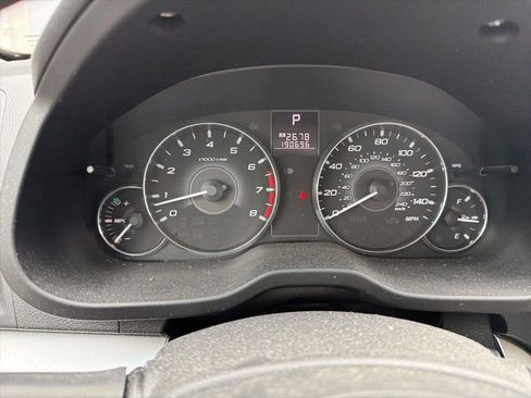Used 2011 Subaru Legacy 2.5i Premium w/ All-Weather Pkg AWD/4WD image 9