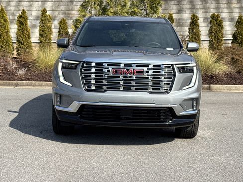 New 2026 GMC Acadia Denali w/ Super Cruise Package image 3