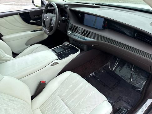 Used 2018 Lexus LS 500 image 60