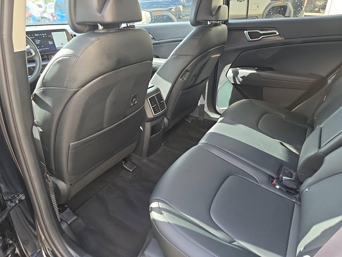 Used 2024 Kia Sportage EX FWD image 18