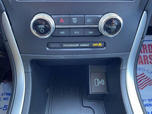 Used 2024 Ford Edge SEL w/ Convenience Package image 22