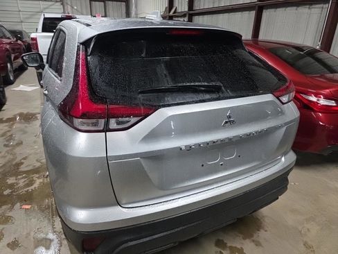 Used 2022 Mitsubishi Eclipse Cross ES AWD/4WD image 8
