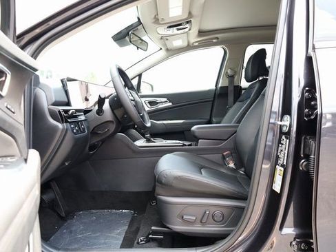 New 2026 Kia Sportage SX image 13